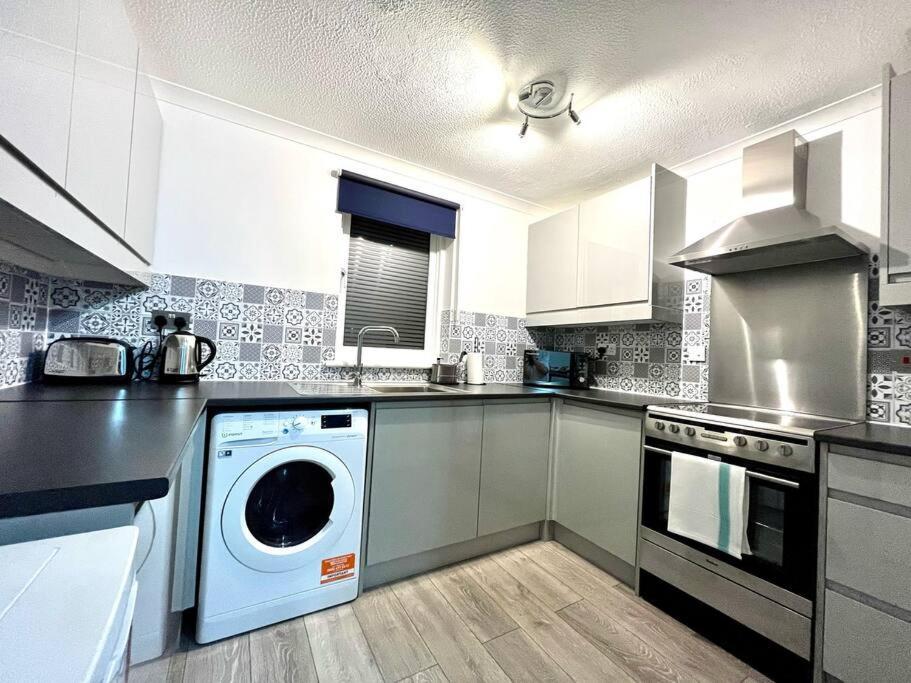 Fab Oxford City Centre Apartment Sleeps 6 With ภายนอก รูปภาพ