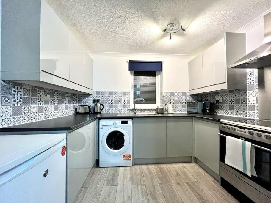 Fab Oxford City Centre Apartment Sleeps 6 With ภายนอก รูปภาพ
